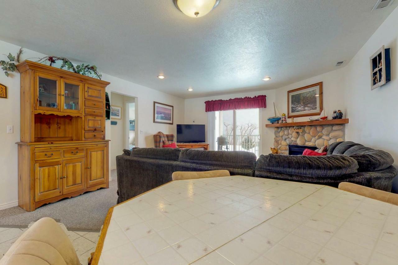Tennis Court Condo ガーデンシティ エクステリア 写真