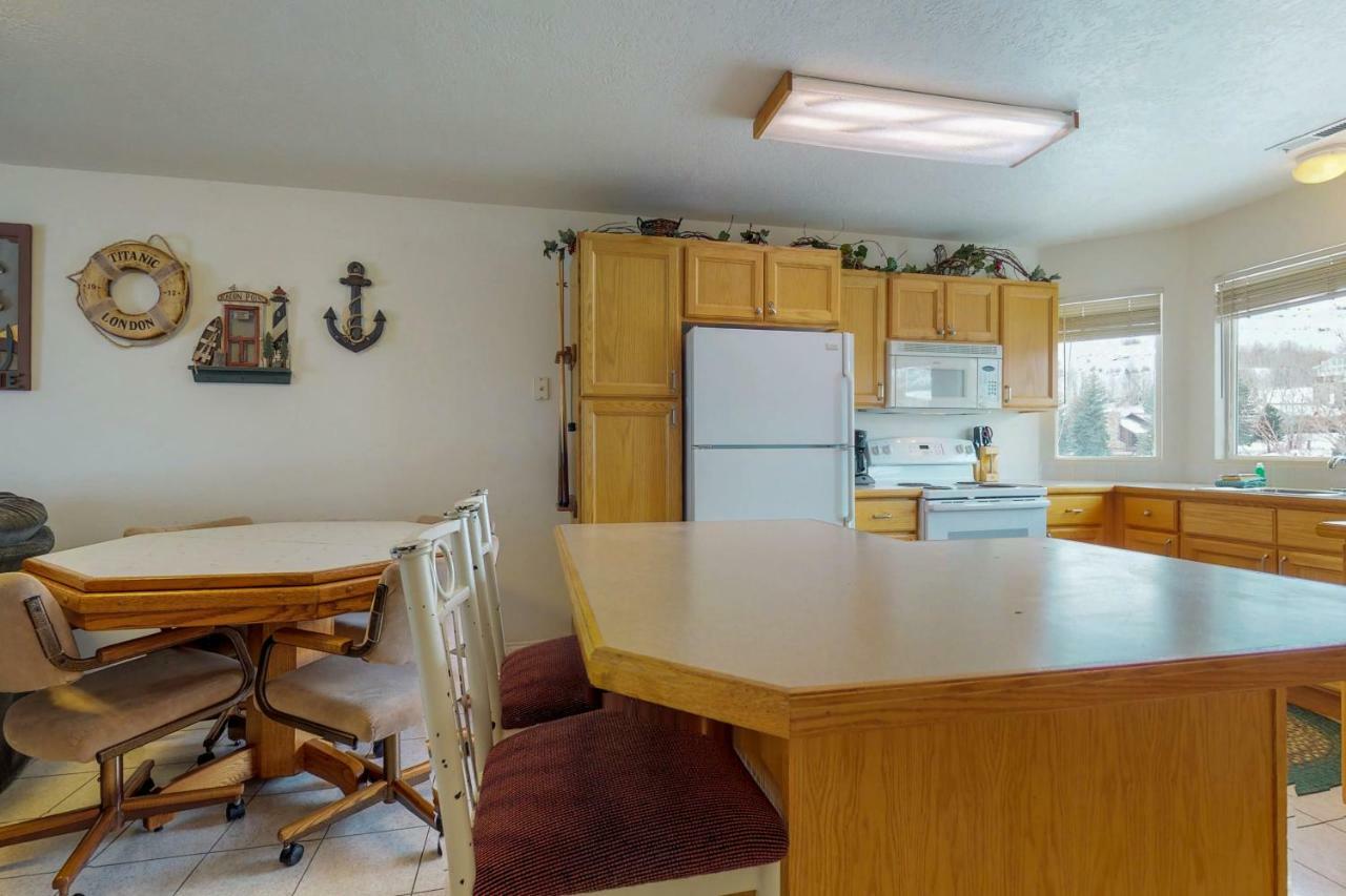 Tennis Court Condo ガーデンシティ エクステリア 写真